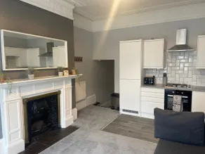 Central Southsea Boutique 2 Bedroom Flat - Image 2