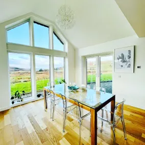 57° North-Stunning Holiday Home-10 mins to Portree - Image 4