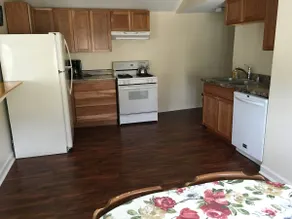 Cheerful Apartment in Downtown Arts District - Image 2