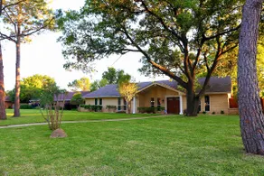 Family Getaway Lake Home - Image 2