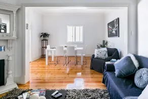 Explore Amazing Beaches from a Fabulous Glenelg Apartment - Image 5