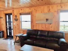 Water's Edge Cabin - Augustus Jane Inn - Image 5