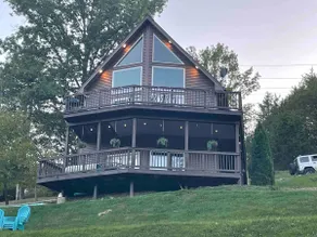 LAKEHOUSE in cove with dock!  By The Ark Encounter - Image 2