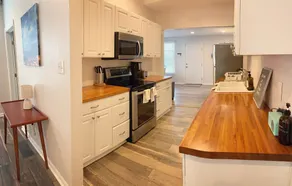 The Shore House on Madison - Pet Friendly Unit! - Image 5