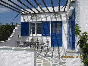 White & Blue House Tinos island - Image 5