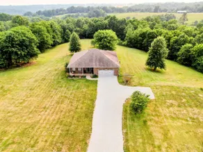 Relaxing Bourbon Trail Countryside Home & GameRoom - Image 5
