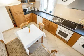 Holiday home with garden in a great location and civil Chrame - Image 5