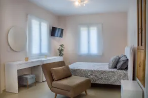 Blanca Serenidad Luxury Apartment - Image 5