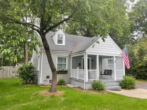 Charming Fully Renovated Cape in West End RVA - Image 2