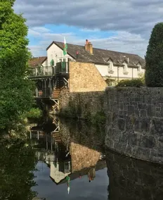 LLETY MAES FFYNNON [ Rhuthun waterside apartment] - Image 2