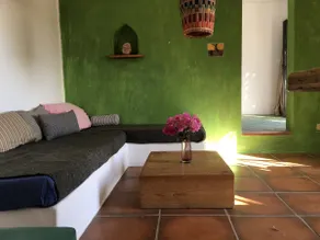apartment with terrace - Image 3