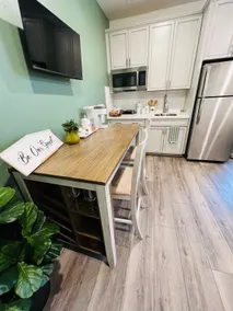 BRAND NEW! Luxurious 1Bed/1Bath, fully furnished - Image 5