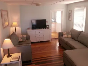 Easton's Beach House: climatisation centrale et pas de la plage! - Image 2