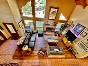 ABOVE IT ALL SUMMIT VIEW HOME - Image 4