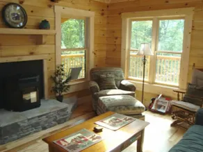 The Black Bear, log cabin with cathedral ceilings - Image 5
