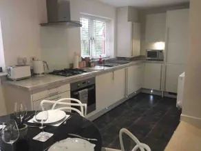 Beautiful Coach House - Image 2