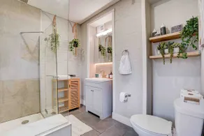 Ensuite King | 2Bed2Bath + Sunroom | Walk to PATH - Image 4