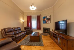 Strothers Farm House ~ Angaston, Barossa Valley - Image 4
