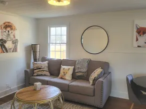 Sly Fox Cottage - Image 2