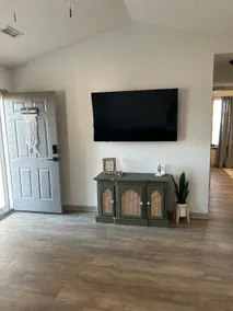 BOHO Decor, New Samsung, Big Smart TVs - Image 4