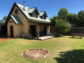 Classic Margs Cottage - Image 4