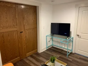 Clean, New & Modern Downtown Apartment - Rear Unit - Image 4