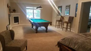 Private Apartment w/ Pool, Hot Tub & Billiards - Image 3