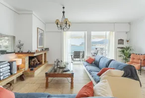 Apartment SEA VIEW in front of the beach of Agia Marina - Image 4