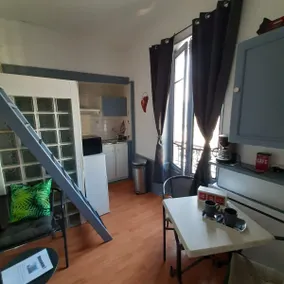 Studio indépendant centre ville Aix les bains - Image 3