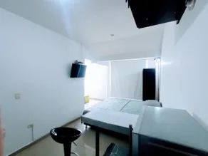 Beautiful and comfortable apartment with air conditioning - Image 4