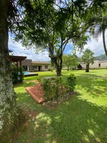 Country house with pool - Image 2