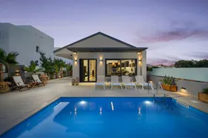 Sun Ray Beach Life Villa - Image 4