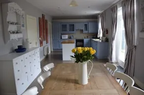 No 7 Village Square, Glaslough - Image 2