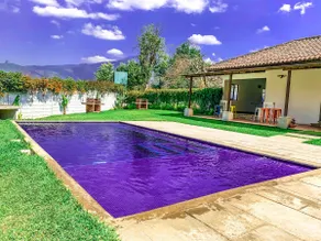 ★COZY Vintage Little Villa★ w/Pool/Volcano Views - Image 3