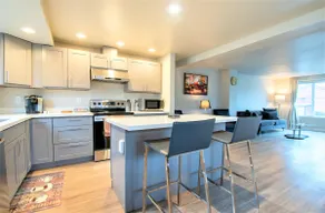 Modern Townhome 4 Bedrooms - North Beacon Hill - Image 3