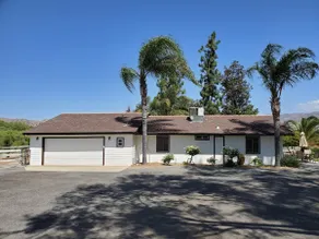 Country Home at the Crossroads - Image 2