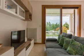 ”Casa Giulia” with garden and pool, Lake Garda - Image 4