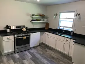 The Equinox Cottage - Image 3
