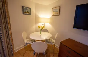 Pebbles, a lovely retreat near gorgeous Dartmouth - Image 4