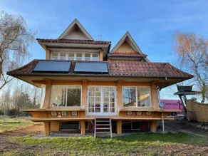 Distinctive & theatrical villa, with beautiful views - Image 5