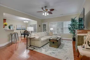 Modern Townhome in Downtown Aiken - Image 2