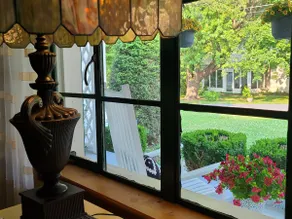 Charming, Parkview Cottage, King bed, 1 mi to I-81 - Image 4