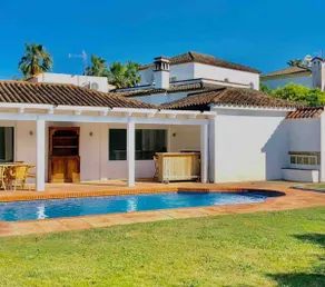 Large Villa with pool. RENTAL HOME SOTOGRANDE - Image 2