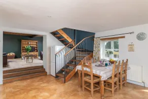 Oak house - Image 5