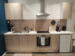 Spacious apartment, hyper center with parking - Image 2
