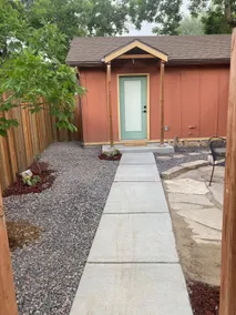 Unique small home close to dinning and breweries - Image 4