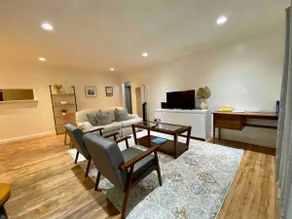 Charming Home Near SOFI Stadium, Forum, DTLA, LAX - Image 4