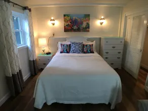 I-94/2Minutes:2BR Garden Oasis-Private Entry/Patio - Image 5