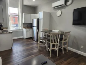 Modern Apartment on the Square, 6, ”Blue” - Image 3
