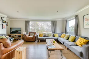 4 bedroom country lodge with hot tub and sauna - Image 2
